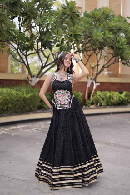 NAVRATRI LEHENGA CHOLI