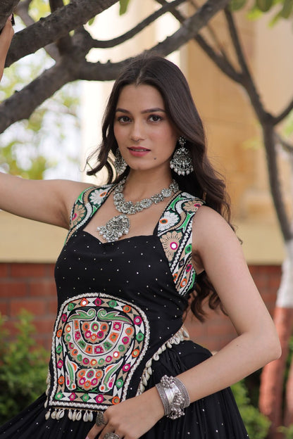 NAVRATRI LEHENGA CHOLI