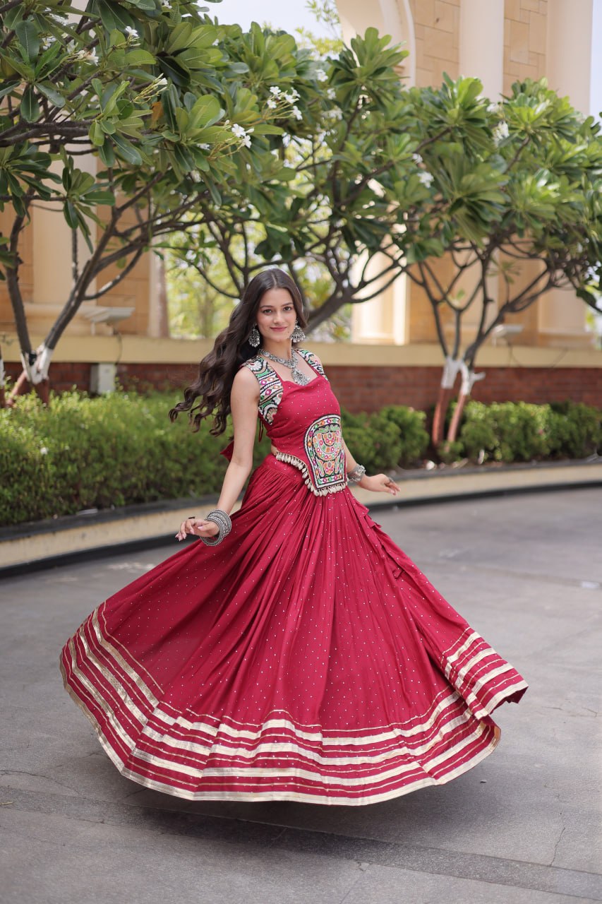 NAVRATRI LEHENGA CHOLI