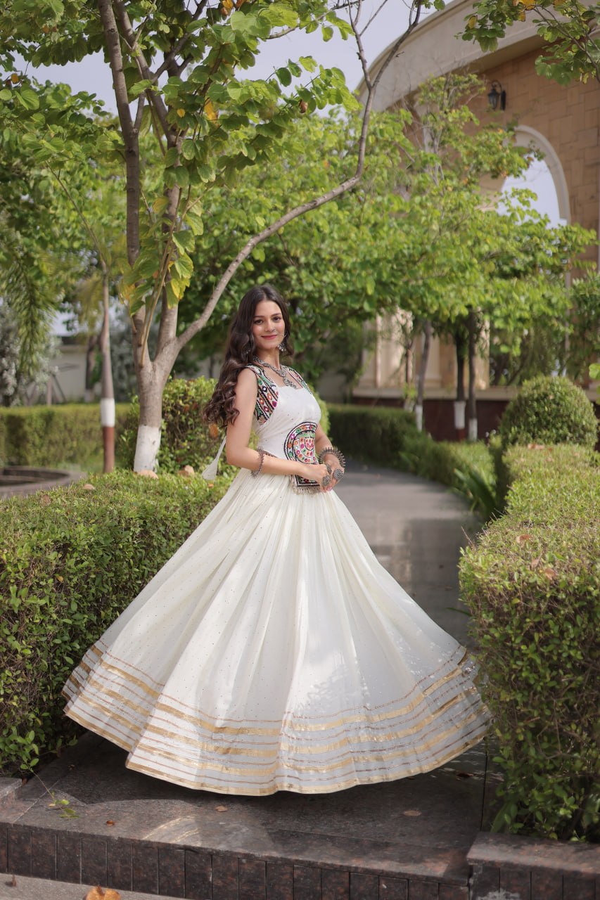 NAVRATRI LEHENGA CHOLI