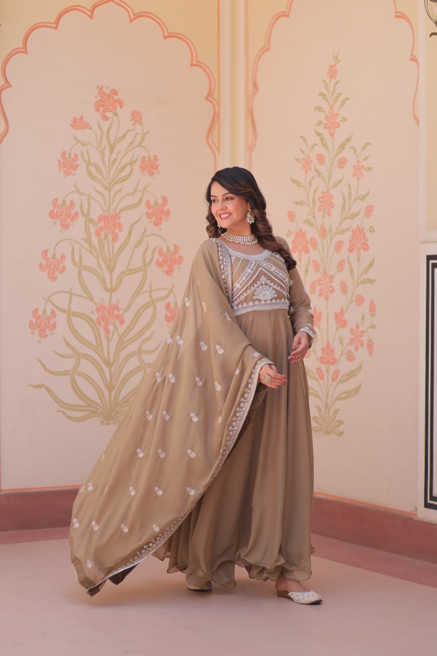 GOWN-DUPATTA SET