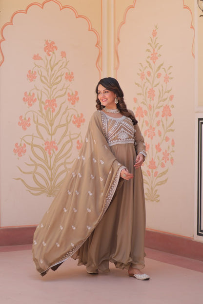 GOWN-DUPATTA SET