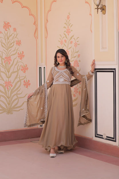 GOWN-DUPATTA SET