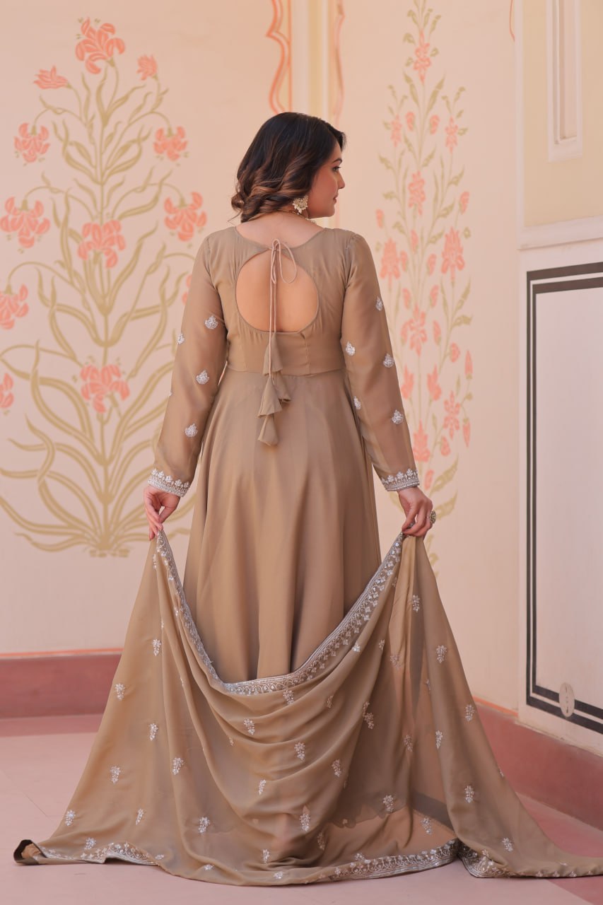 GOWN-DUPATTA SET
