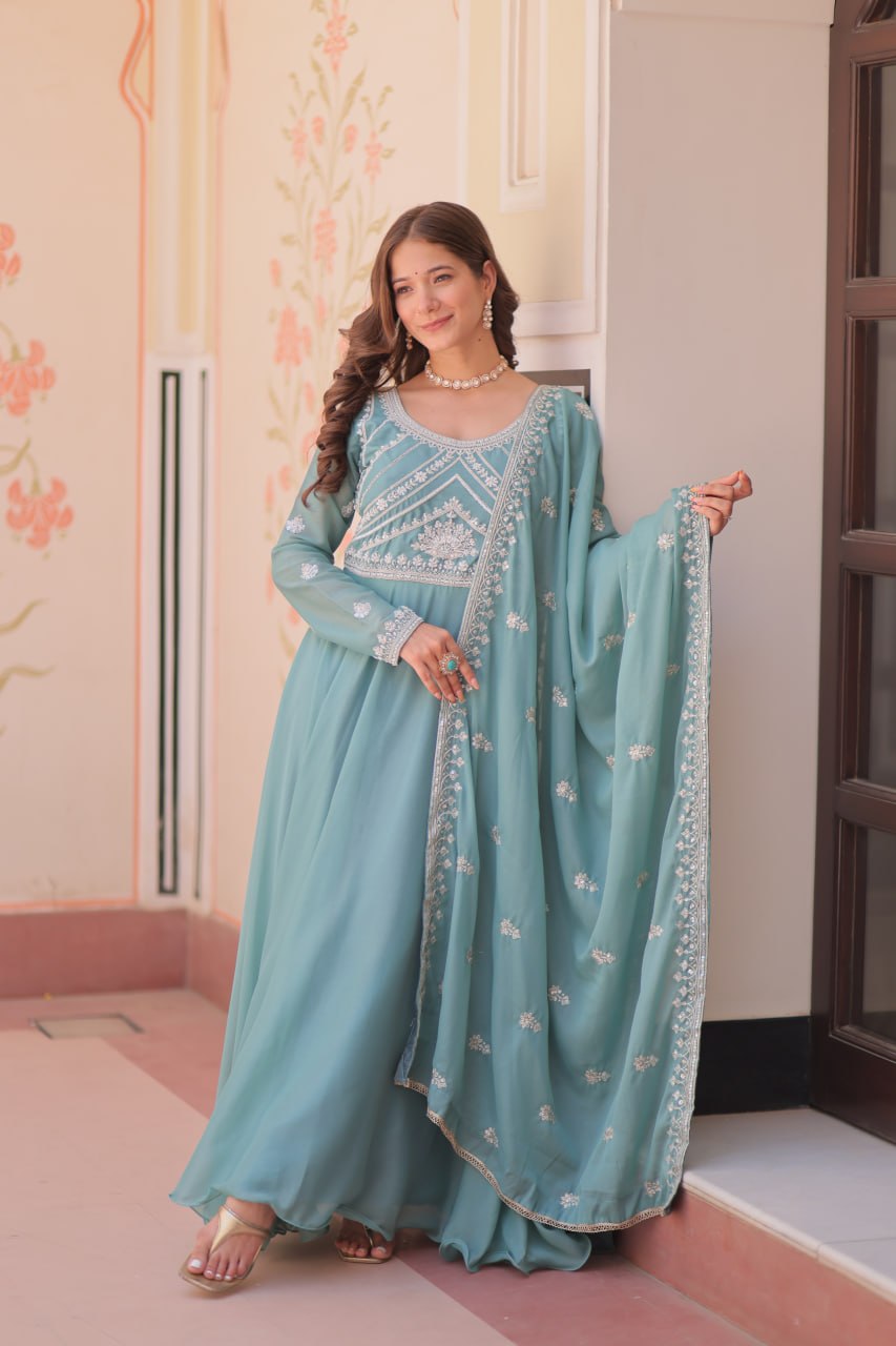 GOWN-DUPATTA SET