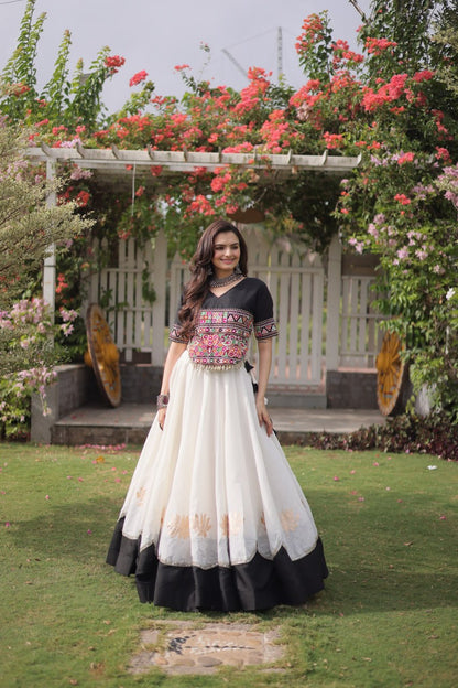 Navratri vibes Are traditional and spiritual, And focus on the fun festive aspects of the festival, So Choose the Different Colors Lehenga With Top For the dancing, the devotion, or the sense of our community. 💃🏻