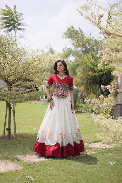 Navratri vibes Are traditional and spiritual, And focus on the fun festive aspects of the festival, So Choose the Different Colors Lehenga With Top For the dancing, the devotion, or the sense of our community. 💃🏻