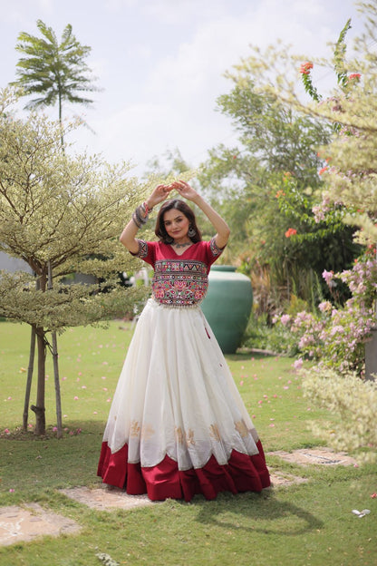 Navratri vibes Are traditional and spiritual, And focus on the fun festive aspects of the festival, So Choose the Different Colors Lehenga With Top For the dancing, the devotion, or the sense of our community. 💃🏻