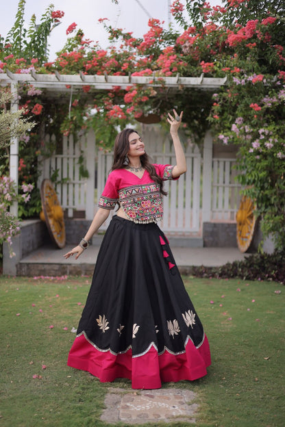 Navratri vibes Are traditional and spiritual, And focus on the fun festive aspects of the festival, So Choose the Different Colors Lehenga With Top For the dancing, the devotion, or the sense of our community. 💃🏻