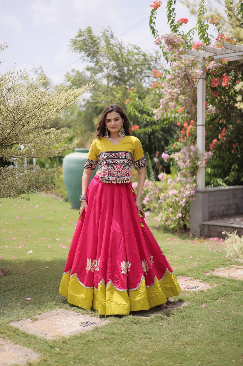 Navratri vibes Are traditional and spiritual, And focus on the fun festive aspects of the festival, So Choose the Different Colors Lehenga With Top For the dancing, the devotion, or the sense of our community. 💃🏻