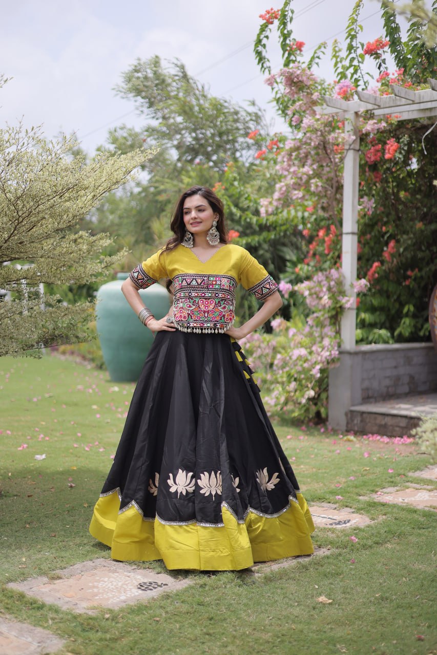 Navratri vibes Are traditional and spiritual, And focus on the fun festive aspects of the festival, So Choose the Different Colors Lehenga With Top For the dancing, the devotion, or the sense of our community. 💃🏻