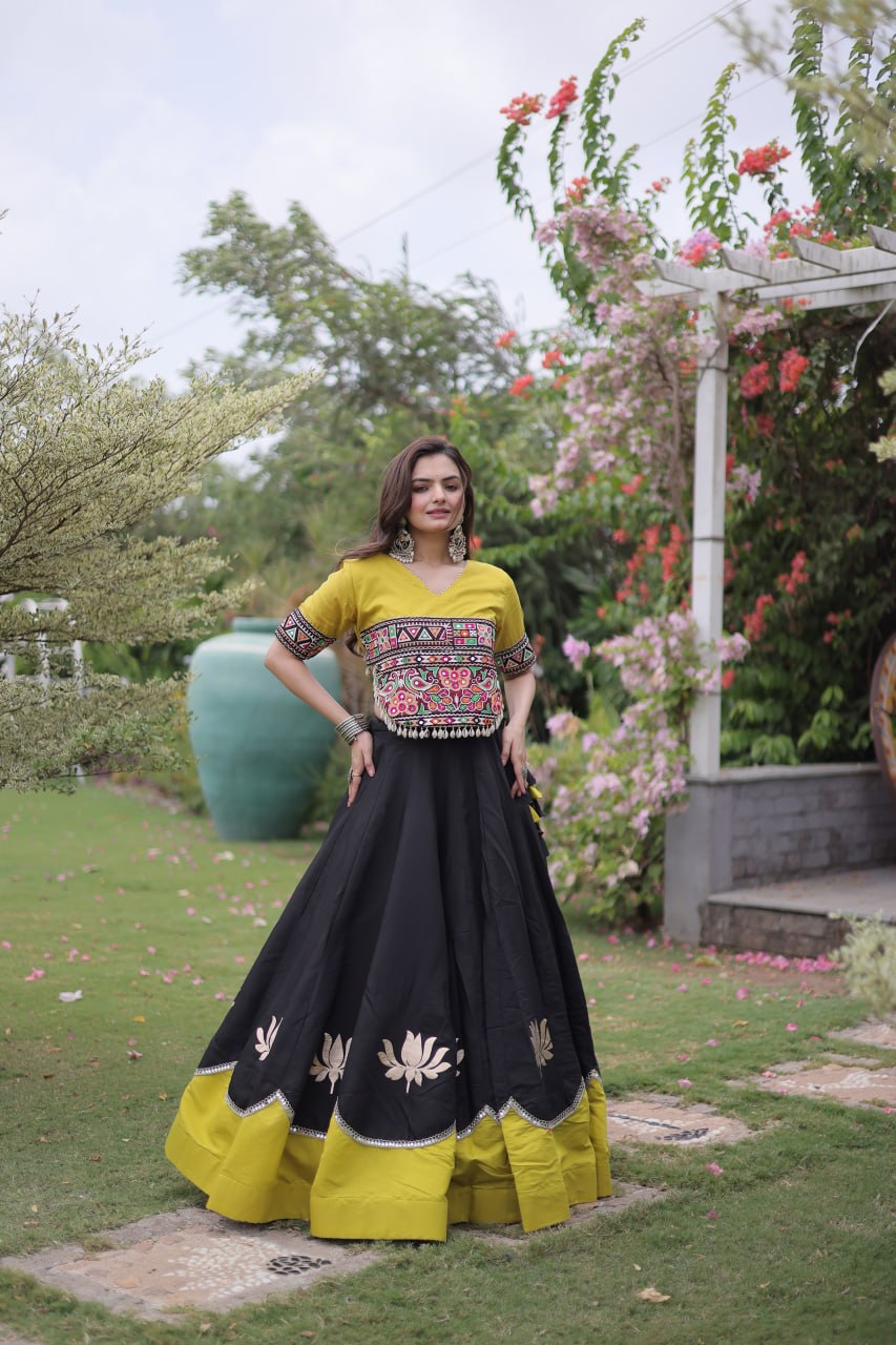 Navratri vibes Are traditional and spiritual, And focus on the fun festive aspects of the festival, So Choose the Different Colors Lehenga With Top For the dancing, the devotion, or the sense of our community. 💃🏻