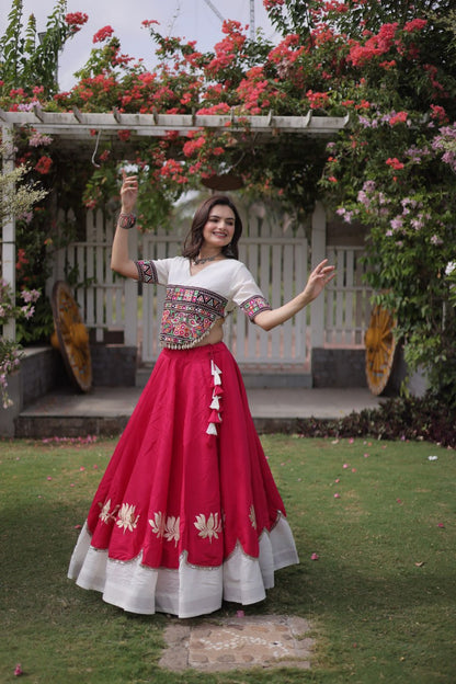 Navratri vibes Are traditional and spiritual, And focus on the fun festive aspects of the festival, So Choose the Different Colors Lehenga With Top For the dancing, the devotion, or the sense of our community. 💃🏻
