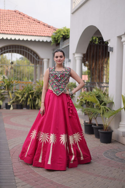 Navratri vibes Are traditional and spiritual, And focus on the fun festive aspects of the festival, So Choose the Different Colors Lehenga With Top For the dancing, the devotion, or the sense of our community. 💃🏻