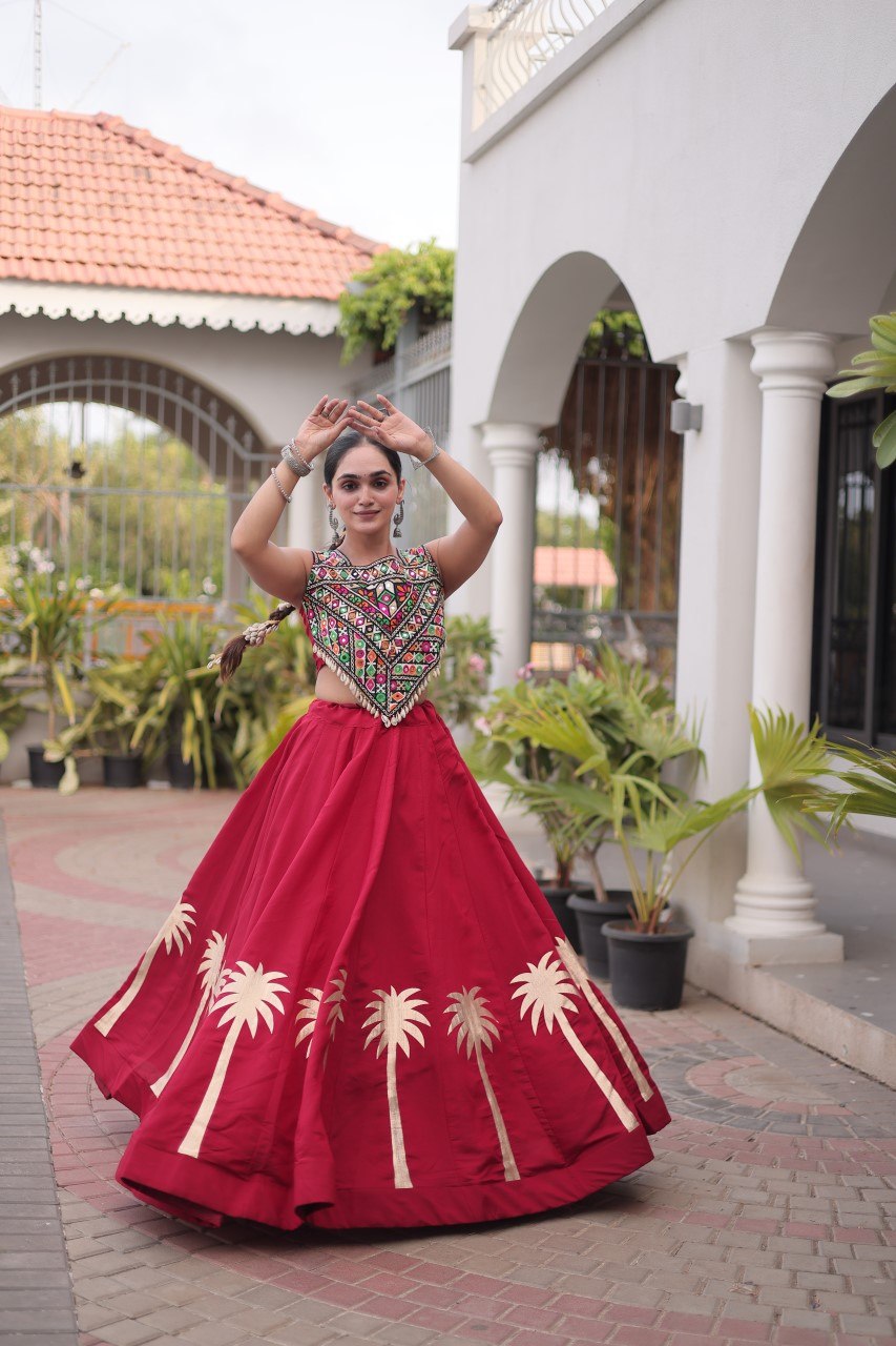 Navratri vibes Are traditional and spiritual, And focus on the fun festive aspects of the festival, So Choose the Different Colors Lehenga With Top For the dancing, the devotion, or the sense of our community. 💃🏻