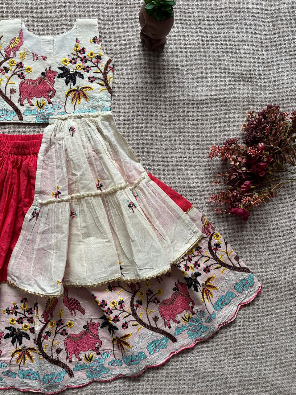 POUR KHADI LEHENGA CHOLI
