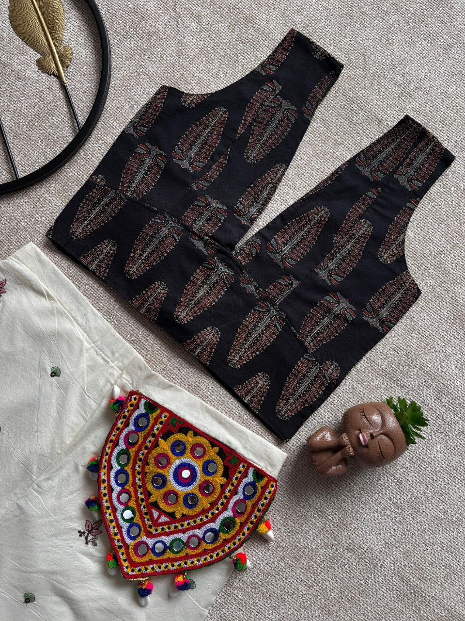 👗 POUR COTTON EMBROIDERY WORK SHARARA WITH CROP TOP 👗