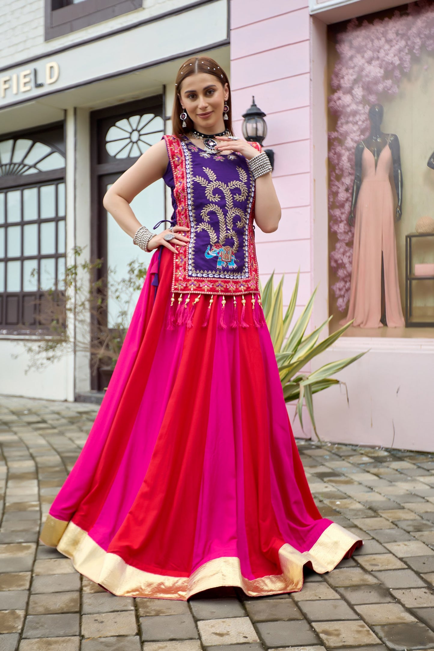 NAVRATRI LEHENGA CHOLI