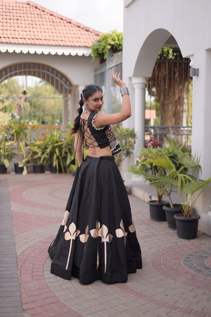 Navratri Festive vibes Are traditional and spiritual, And focus on the fun aspects of the festival, So Choose the Different colors Lehenga With Top For the dancing, the devotion, or the sense of our community.